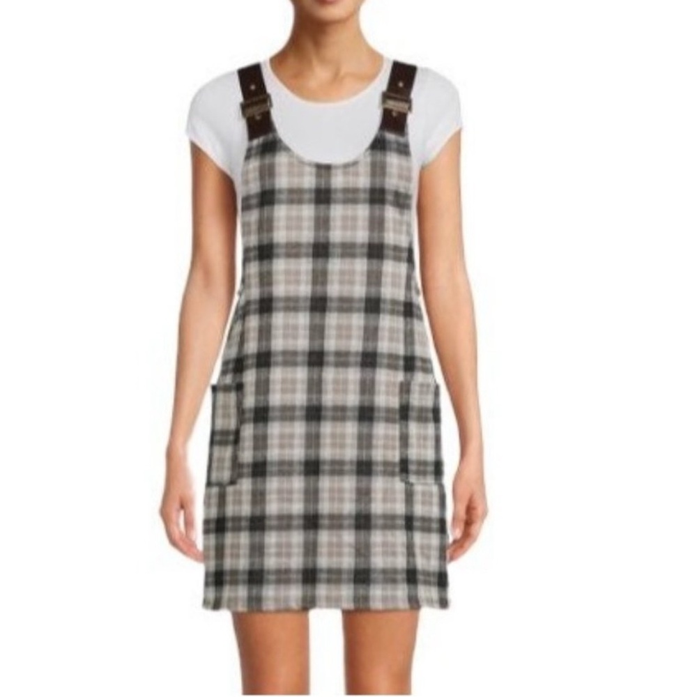 NO BOUNDARIES: Black and Gray Plaid Pinafore